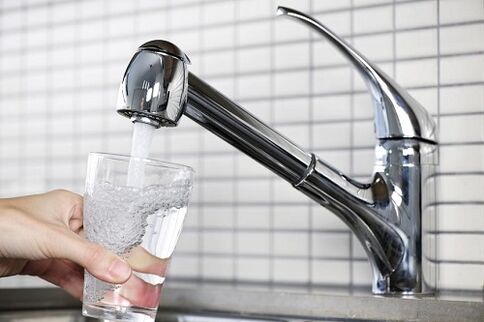 l'acqua del rubinetto come causa di infezione da parassiti